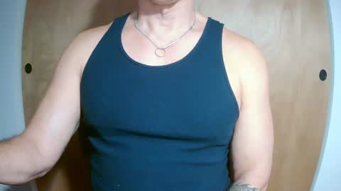 Snapshot of luvzjerkingoff chatting on February 28, 7:37 am luvzjerkingoff online show from February 28, 7:37 am