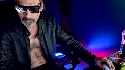 Im a   -  CAMGUY YOU  LIKE to FUCK online show from January 6, 12:58 am