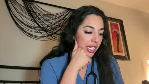 luxcher22 online show from April 18, 3:54 am