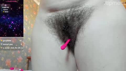 Snapshot of luxegirl67 chatting on February 19, 8:12 am Sophie online show from February 19, 8:12 am