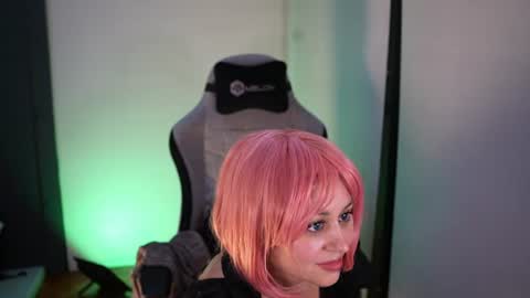 Snapshot of luxiana_sexy chatting on July 10, 10:01 pm LUXIANA SEXY online show from July 10, 10:01 pm