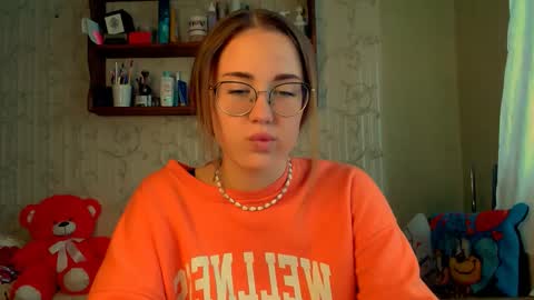 Katie online show from October 7, 8:44 am