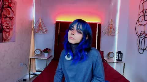Snapshot of luxiel_ chatting on May 28, 9:45 pm Luxiel 3 online show from May 28, 9:45 pm