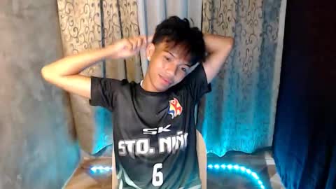 luxirfy online show from December 2, 5:30 pm