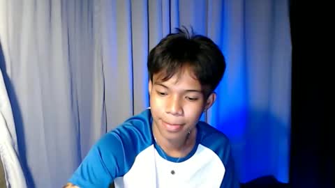 luxirfy online show from April 23, 7:49 pm