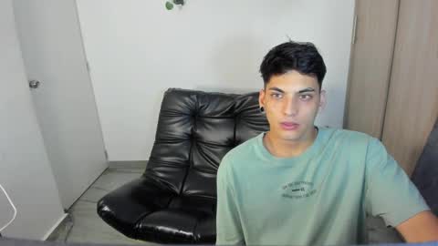 Snapshot of luxrx chatting on May 10, 5:07 pm luxrx online show from May 10, 5:07 pm
