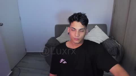 Snapshot of luxrx chatting on July 19, 6:00 pm luxrx online show from July 19, 6:00 pm