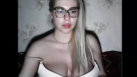 LuxSonyaStar online show from January 19, 8:09 pm