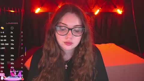 Snapshot of luxsopphia_ chatting on June 13, 12:36 pm luxsopphia_ online show from June 13, 12:36 pm