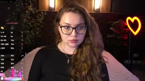 Snapshot of luxsopphia_ chatting on June 14, 12:40 pm luxsopphia_ online show from June 14, 12:40 pm