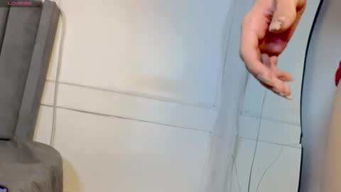 Snapshot of luxuryheaven chatting on November 21, 8:18 pm Tommy and Polly online show from November 21, 8:18 pm