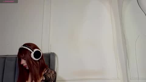 Snapshot of luxuryheaven chatting on November 24, 9:03 pm Tommy and Polly online show from November 24, 9:03 pm