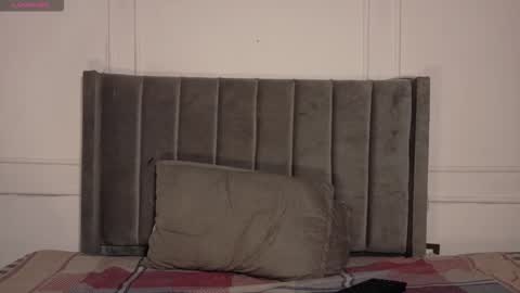 Snapshot of luxuryheaven chatting on February 25, 8:07 pm Tommy and Polly online show from February 25, 8:07 pm