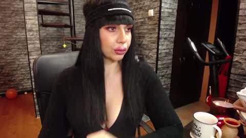 Spoiled dominant mindfucker mistress MakeupartistNail ArtistFitness and Yoga lover online show from December 5, 7:17 pm