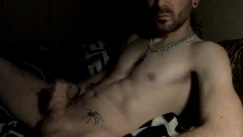 Snapshot of luxxsix86 chatting on January 26, 2:35 am luxx online show from January 26, 2:35 am