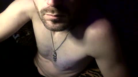 Snapshot of luxxsix86 chatting on January 31, 6:02 am luxx online show from January 31, 6:02 am