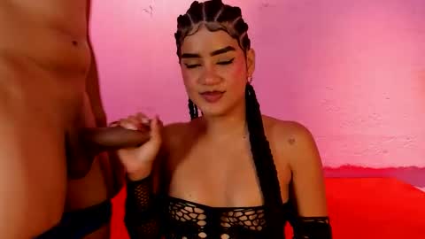 Snapshot of luxy_thomas chatting on May 13, 1:25 am luxy_thomas online show from May 13, 1:25 am