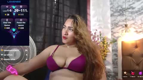 Snapshot of luzzianna chatting on February 5, 9:50 pm lucy online show from February 5, 9:50 pm