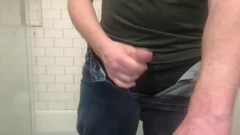 lvguynextdoor440656 online show from December 13, 11:43 pm