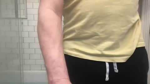 lvguynextdoor440656 online show from March 5, 2:07 am