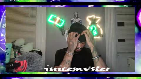 Snapshot of lxrdhxkvgemvsterjuice chatting on October 28, 12:36 am lxrdhxkvgemvsterjuice online show from October 28, 12:36 am