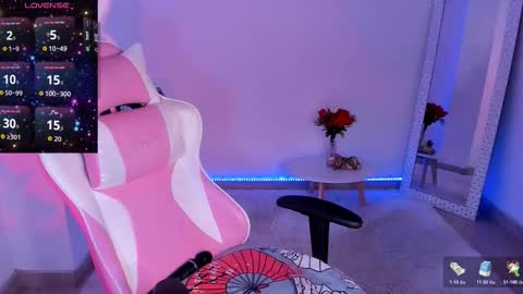 Snapshot of lya__ chatting on November 17, 11:43 pm Onlyfans Lya 02 online show from November 17, 11:43 pm