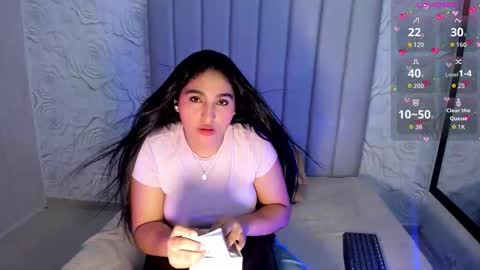 LYA DUBOIS  online show from March 8, 3:38 pm