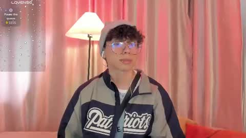 Snapshot of lyan_twink chatting on July 11, 7:49 pm Lyan online show from July 11, 7:49 pm