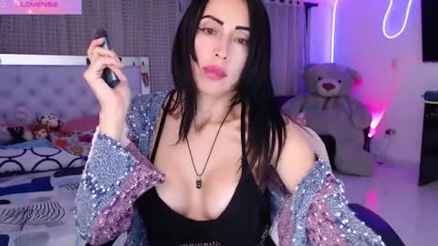 Snapshot of lyann_ chatting on October 7, 2:53 am Lyann online show from October 7, 2:53 am