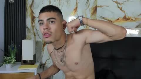 TELL ME LYCAN online show from May 31, 9:27 pm