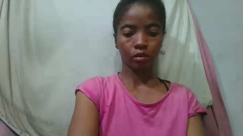 lydie856696 online show from May 29, 2:53 am