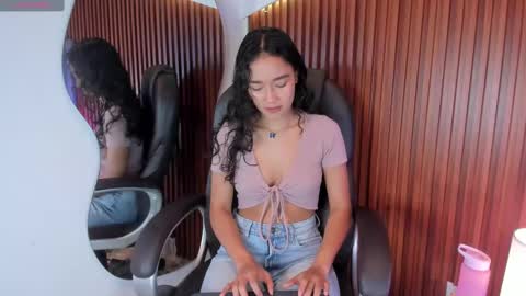 Lyhana Lee online show from October 4, 12:14 pm