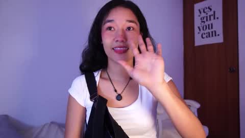 Lyhana Lee online show from December 3, 2:37 pm