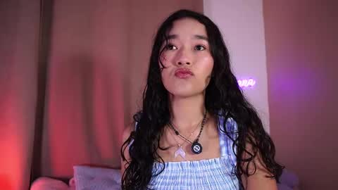 Lyhana Lee online show from February 8, 1:36 pm