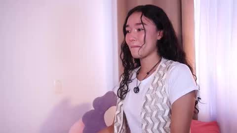 Lyhana Lee online show from March 21, 4:32 pm