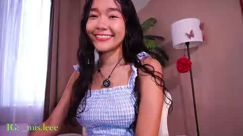 Lyhana Lee online show from July 19, 2:54 pm