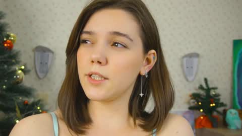 hi im Lyle online show from December 14, 6:13 am