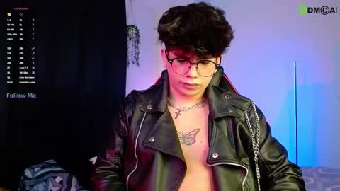 Lyle Bennett Freelance Model online show from November 7, 11:21 am