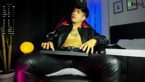Lyle Bennett Freelance Model online show from May 31, 6:09 pm