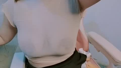 lylikixi online show from July 5, 1:23 am