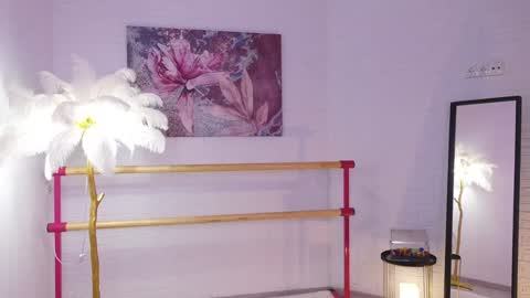 Lyly   online show from February 7, 9:58 am