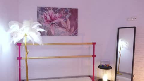 Lyly   online show from February 8, 9:56 am