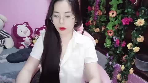 Snapshot of lyly_sweet97 chatting on January 12, 1:00 am lyly_sweet97 online show from January 12, 1:00 am