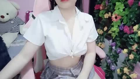 Snapshot of lyly_sweet97 chatting on January 16, 7:07 am lyly_sweet97 online show from January 16, 7:07 am