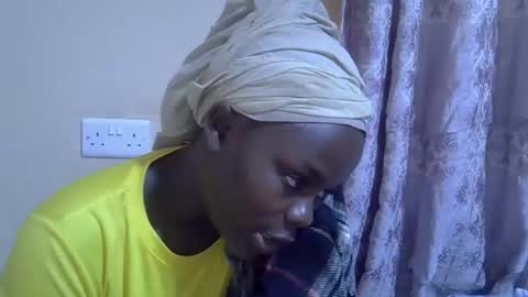 lyn_anna online show from February 3, 8:08 am