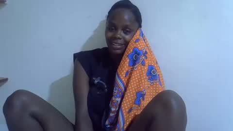 lyn_anna online show from March 18, 3:48 pm