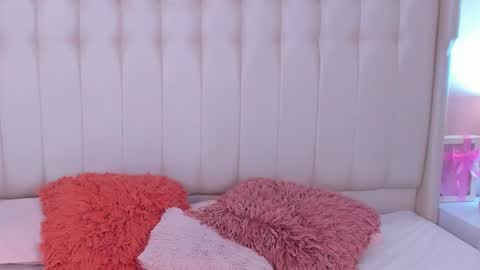 Lyn online show from October 20, 11:32 am