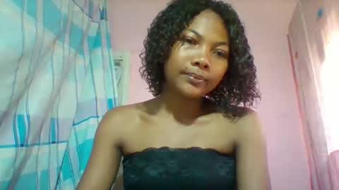 lyndah19 online show from December 21, 8:32 am