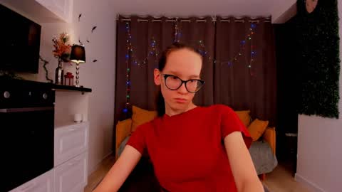 Sara online show from February 2, 11:00 pm