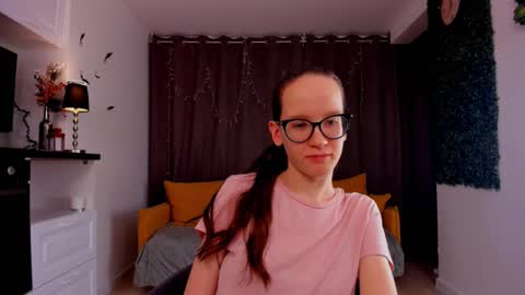 Sara online show from February 9, 10:21 pm